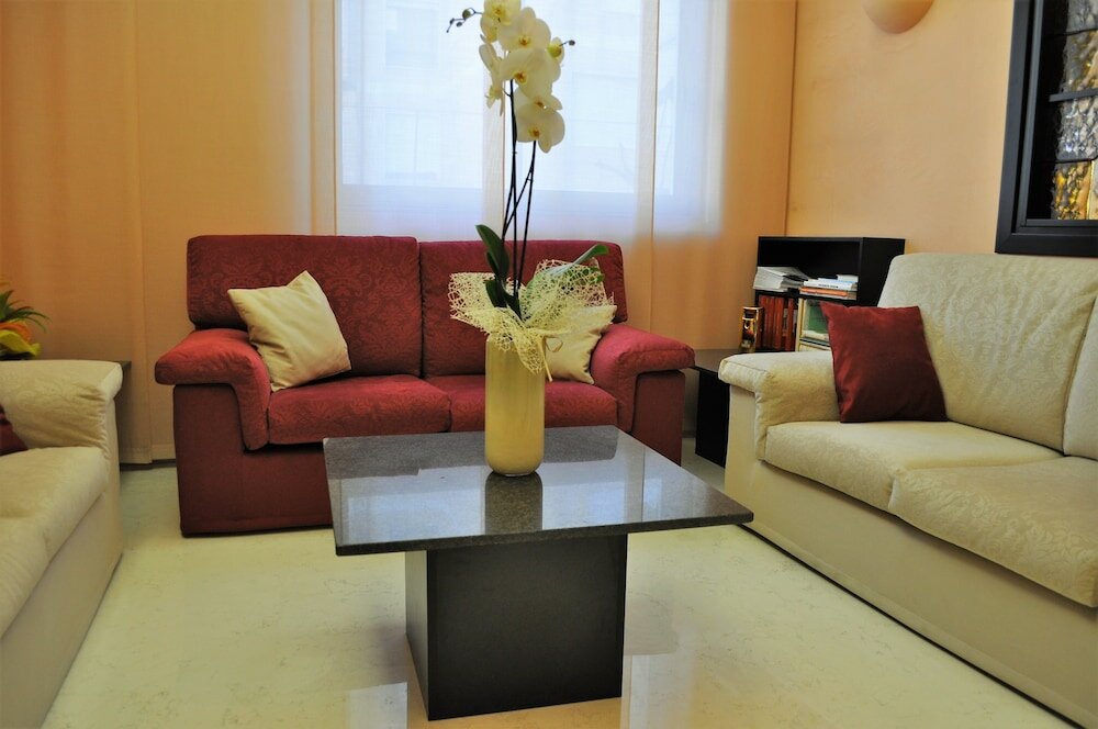 Фото Hotel Garibaldi