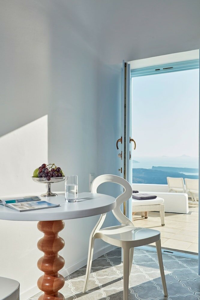 Фото Astra Suites