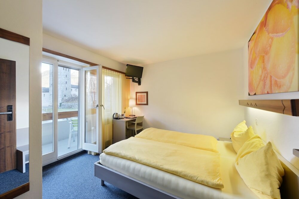 Фото Schlosshotel - Self Check-In Hotel am Schlosspark