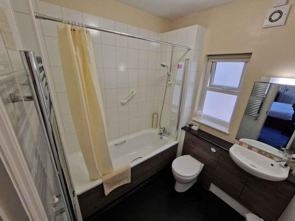 Фото Grange Lodge Hotel