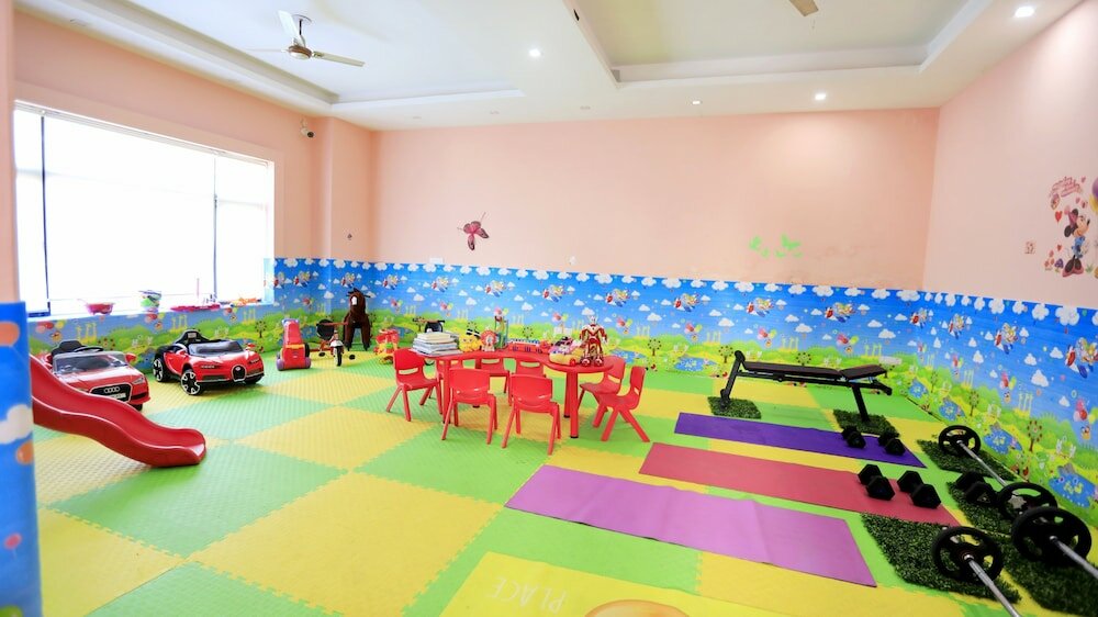 Фото Woodsvilla Resort