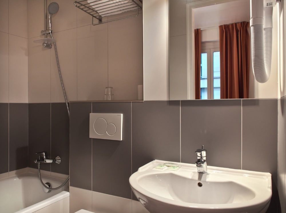 Фото Louisa Hotel