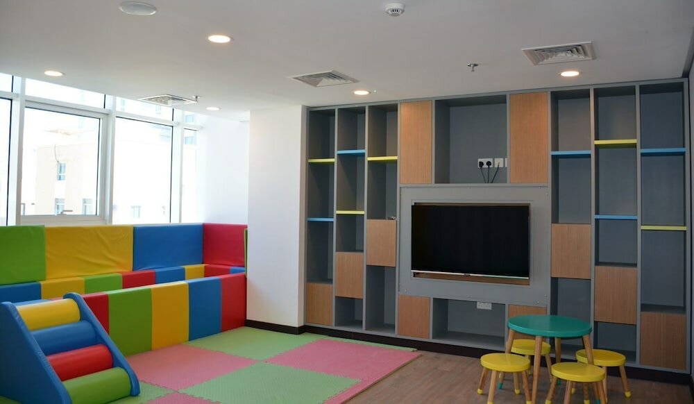 Фото The Lodge Suites