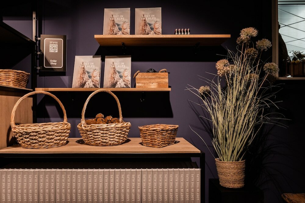 Фото Capsule Hotel - Alpine Garden Zurich Airport