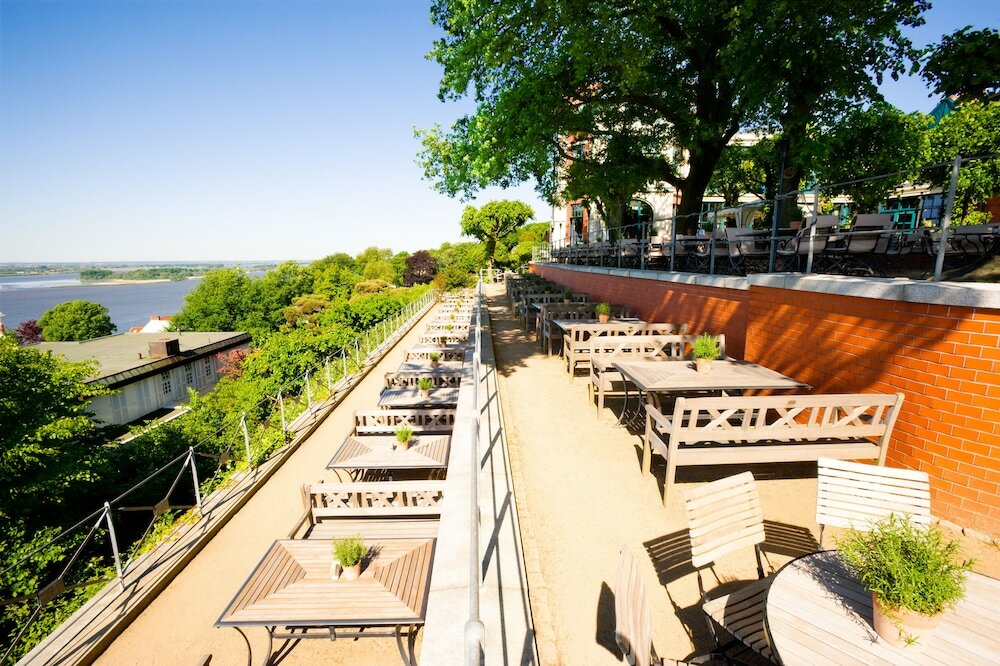 Фото Hotel Süllberg Karlheinz Hauser