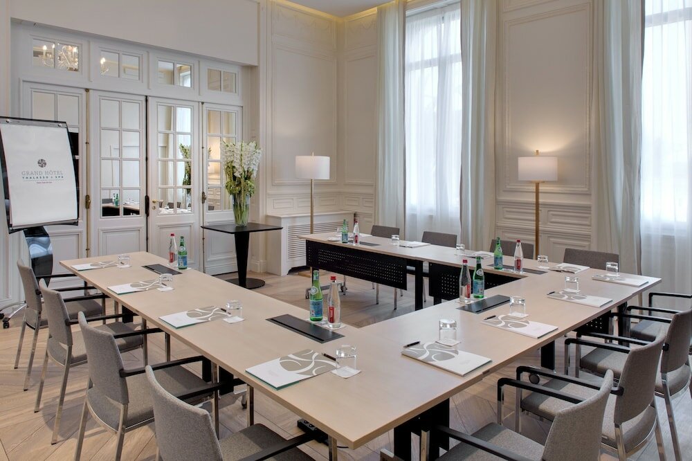 Фото Grand Hôtel Thalasso et SPA