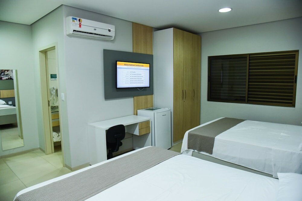 Фото Hotel Plaza Garden