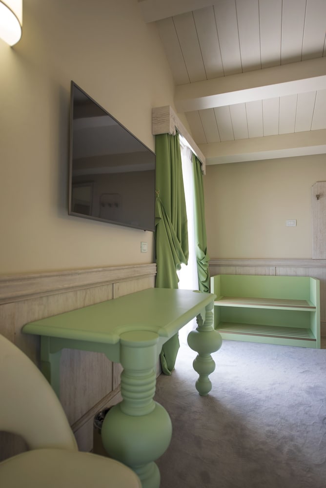 Фото Officina del Sole