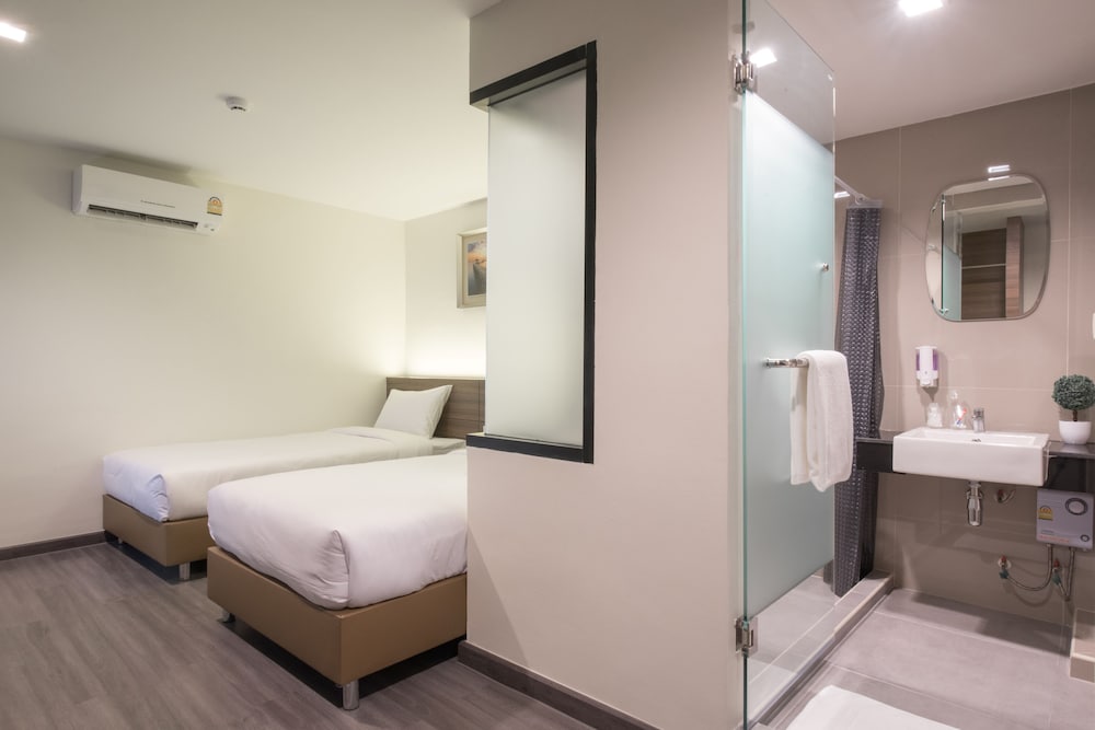 Фото Отель Sovereign Group Pratunam Bangkok