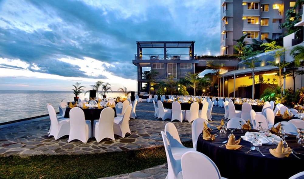 Фото Golden Tulip Balikpapan Hotel & Suites