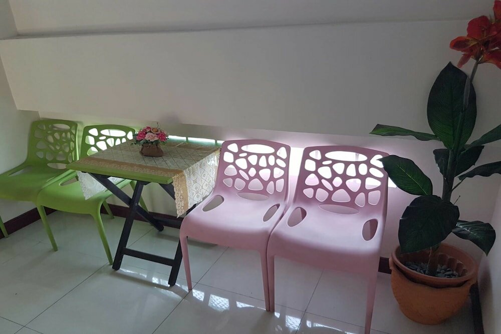 Фото V-House Hotel