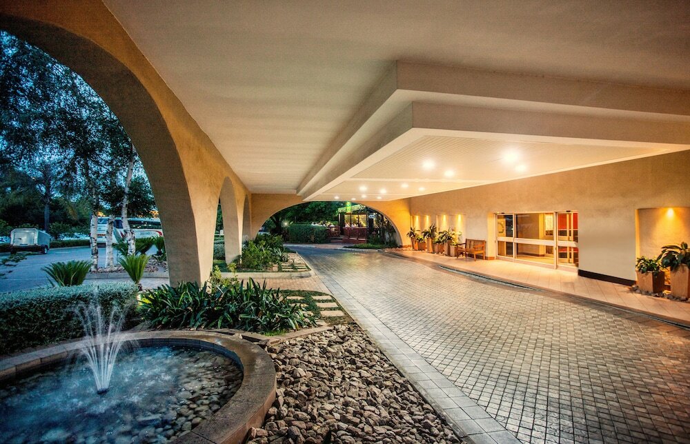 Фото Garden Court O. R. Tambo International Airport