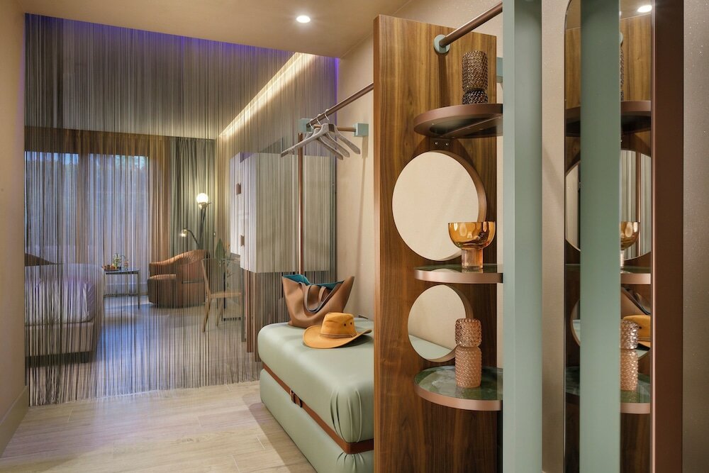 Фото Milan Suite Hotel