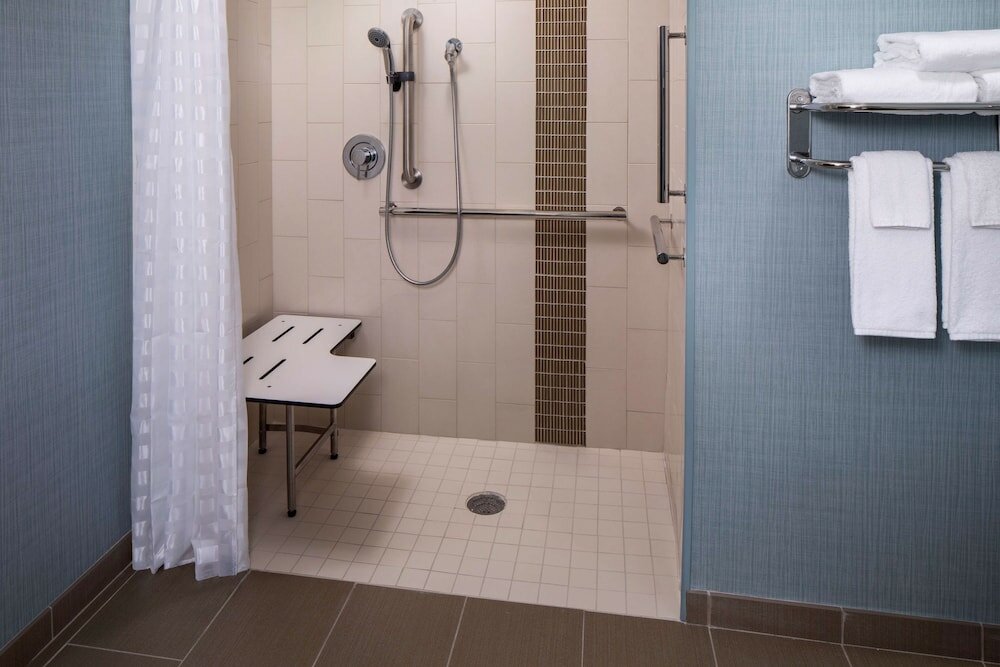 Фото Hyatt Place Mount Pleasant Towne Centre