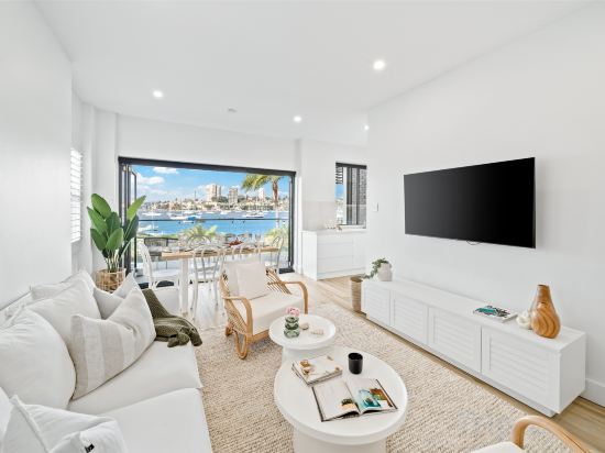 Фото Palm View Collective