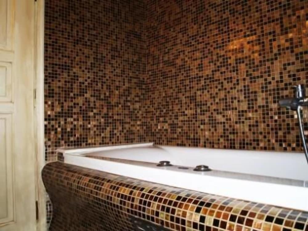 Фото Archontika Karamarlis