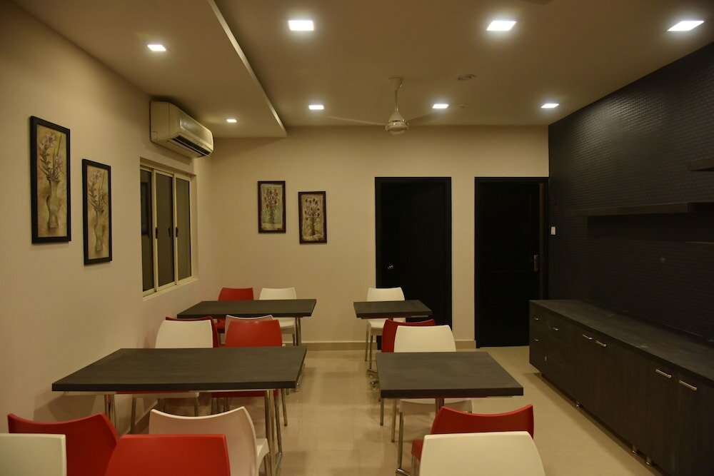 Фото Hotel White Park