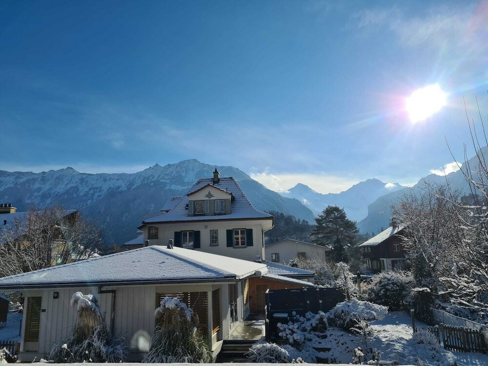 Фото Adventure Guesthouse Interlaken