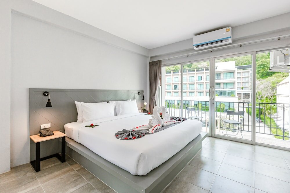 Фото отеля 2