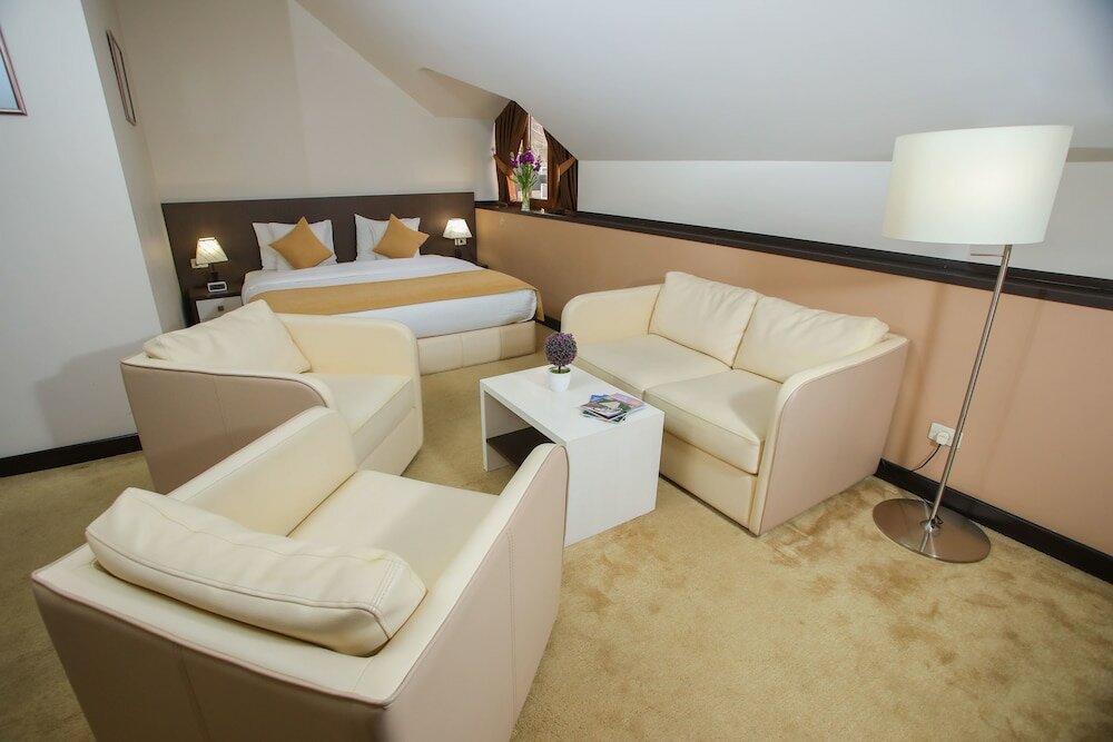 Фото My Hotel Yerevan