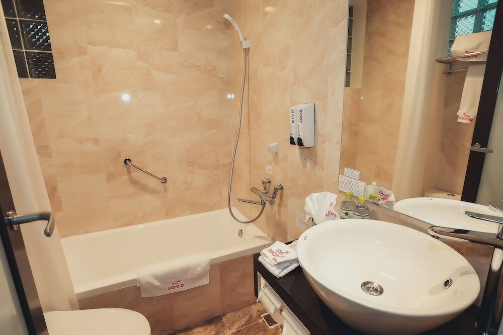 Фото Momizi Business Hotel