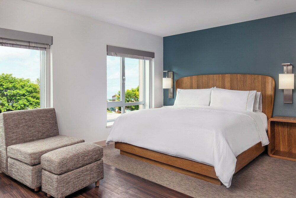 Фото Element Chelmsford