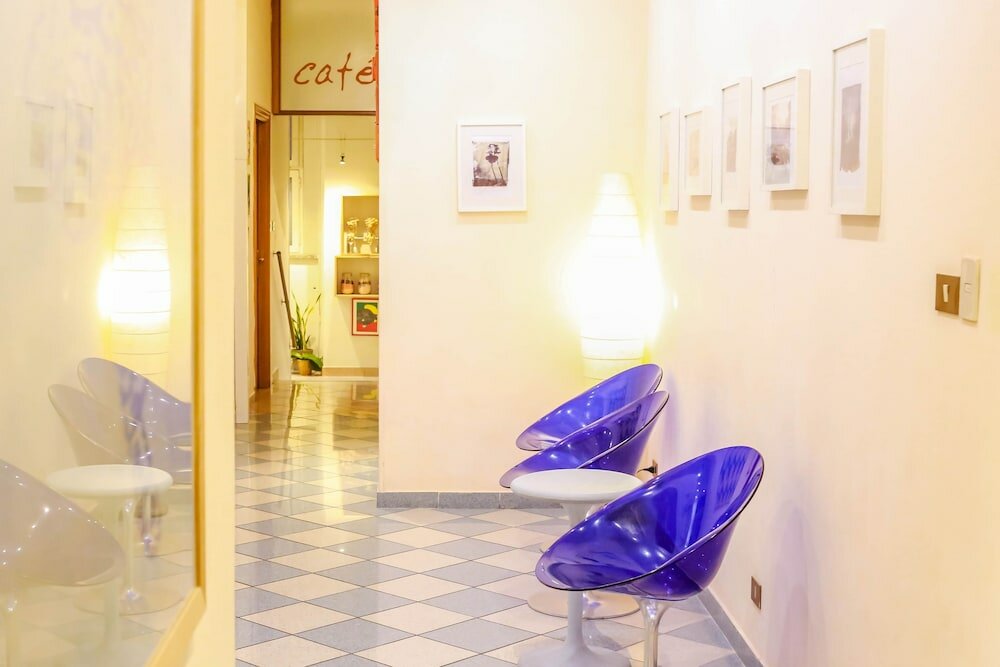 Фото The Beehive