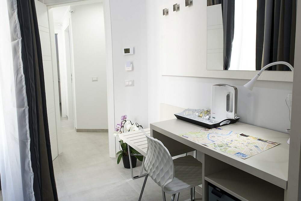 Фото Merulana Holidays