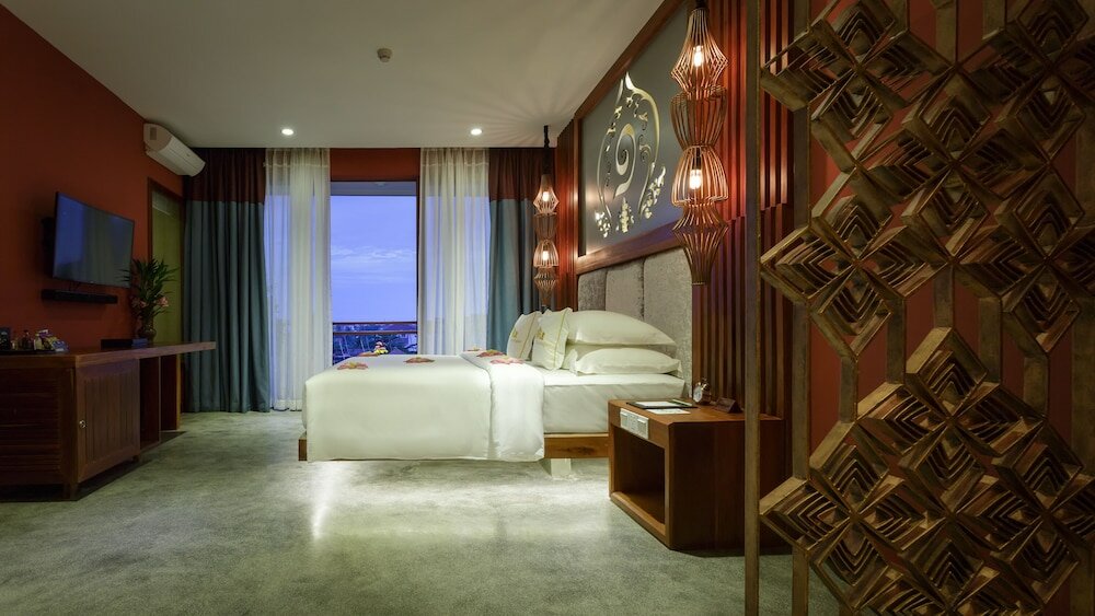 Фото Golden Temple Boutique