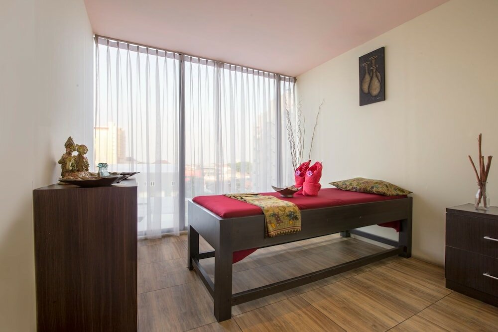 Фото Grandhika Hotel Semarang