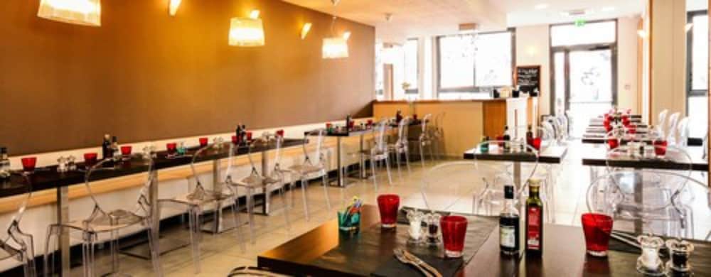 Фото Esatitude Hôtel