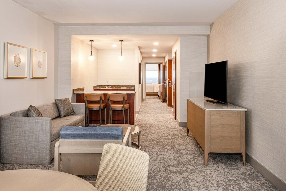 Фото The Westin Chicago Lombard