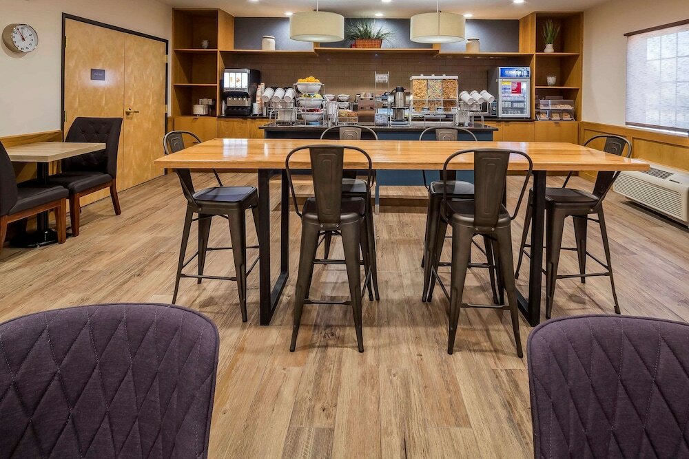 Фото Comfort Suites El Paso Airport