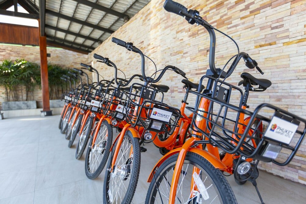 Фото Phuket Airport Hotel