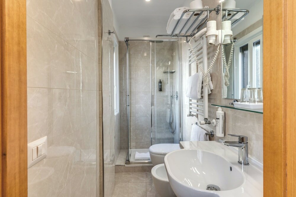 Фото Flower Garden Hotel Rome