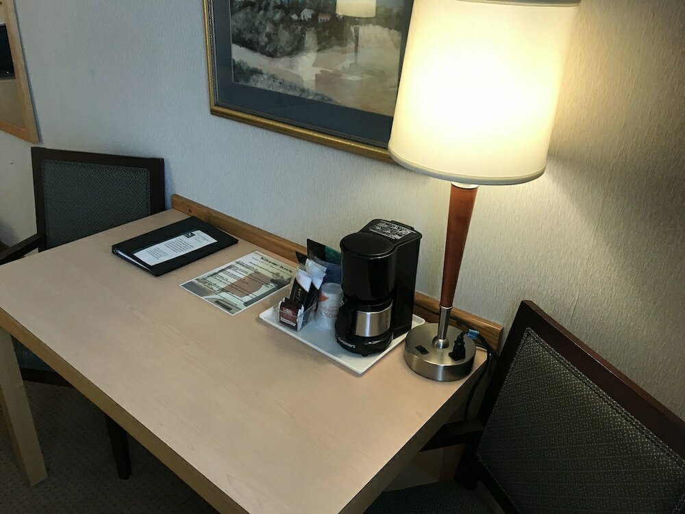 Фото Quality Hotel & Suites Montreal East