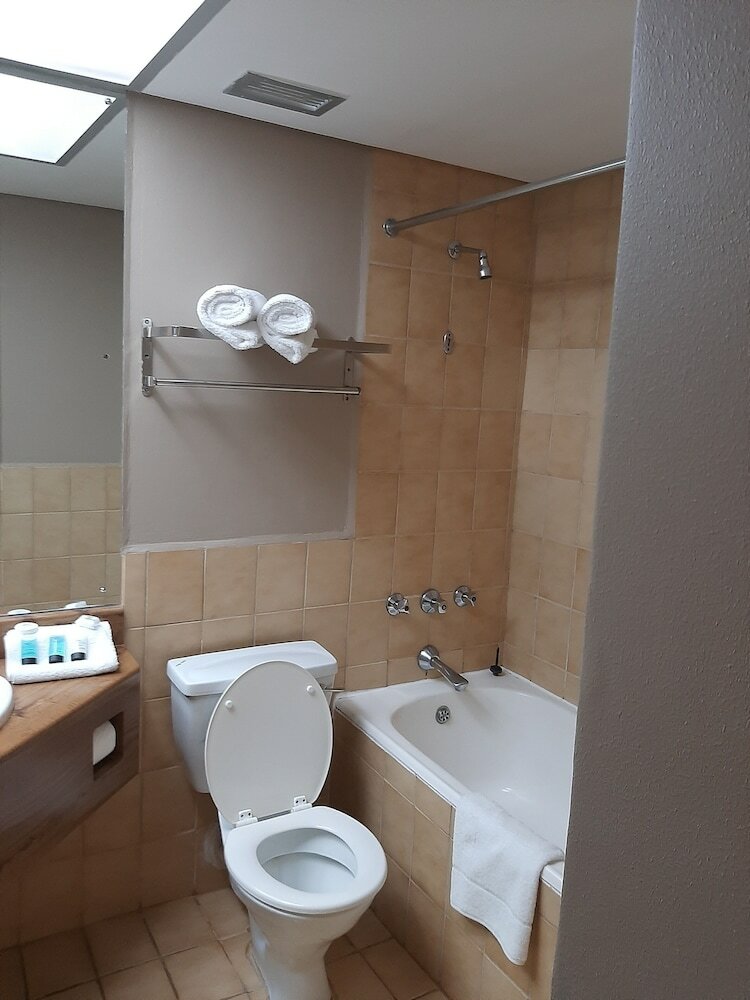 Фото Wilderness Beach Hotel