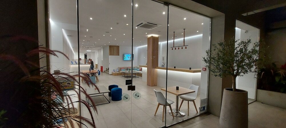 Фото The Convo Athens Riviera