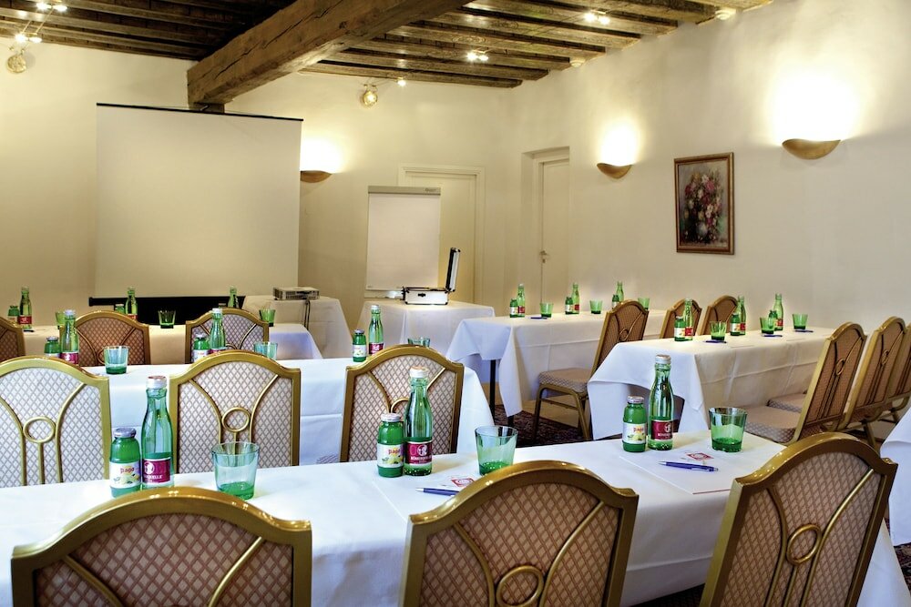 Фото Radisson Blu Hotel Altstadt, Salzburg