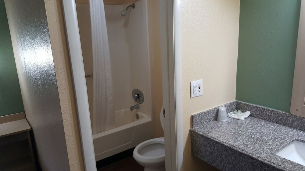 Фото Mentor Home Inn