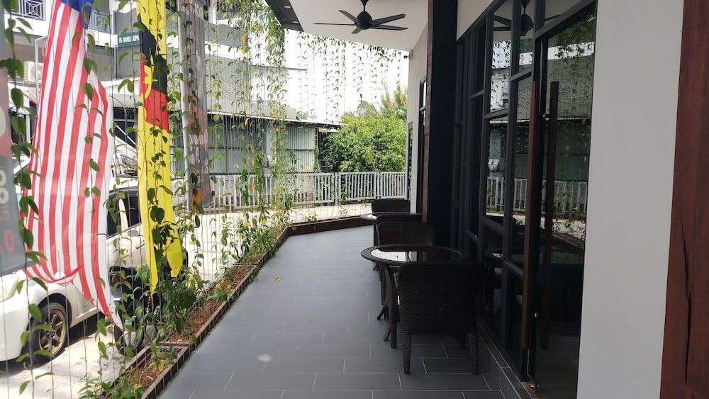 Фото Roxy Hotel Padungan