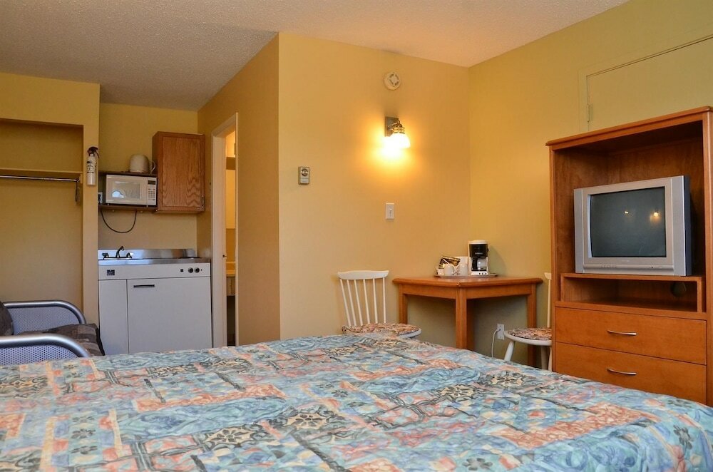 Фото Canadas Best Value Inn Kelowna