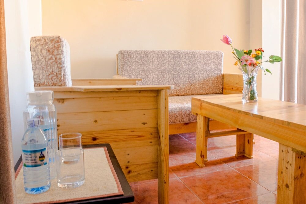 Фото Meley Impala Hotel