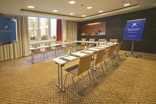 Гостиница Falkensteiner Hotel Bratislava в Братиславе
