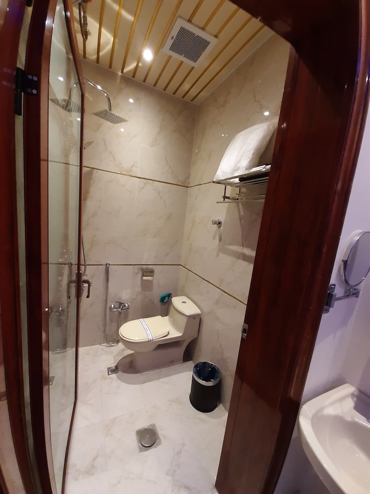 Фото Qasr Alshamal Hotel