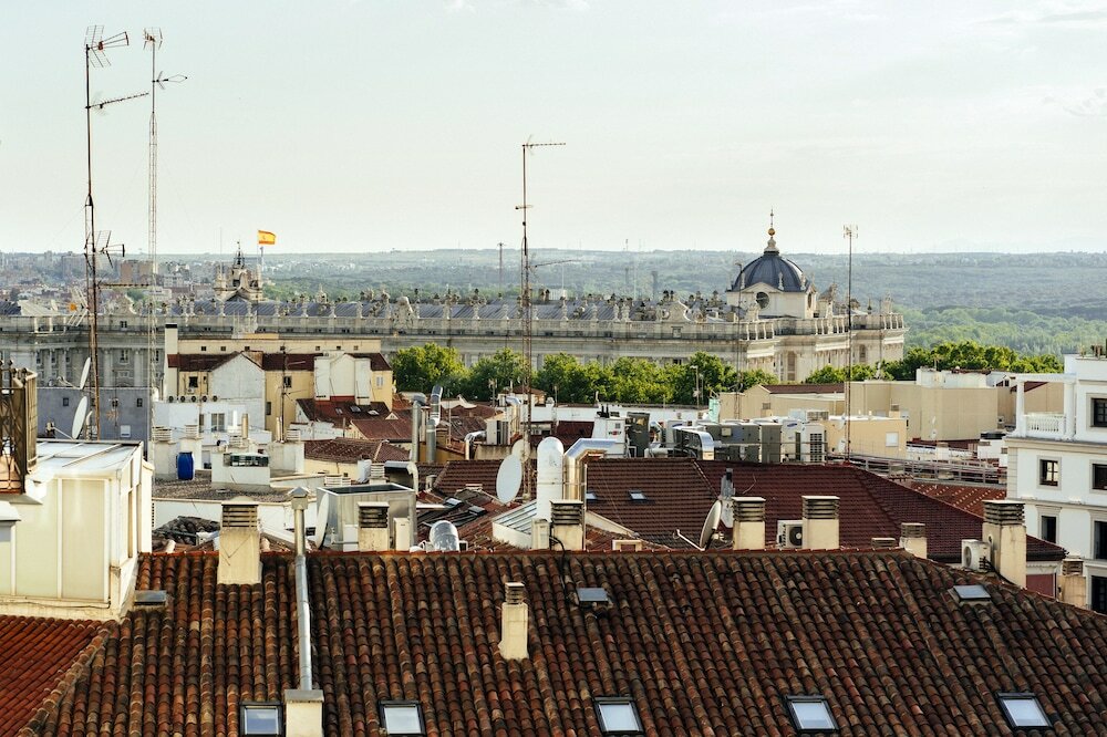 Фото The First One Madrid Preciados