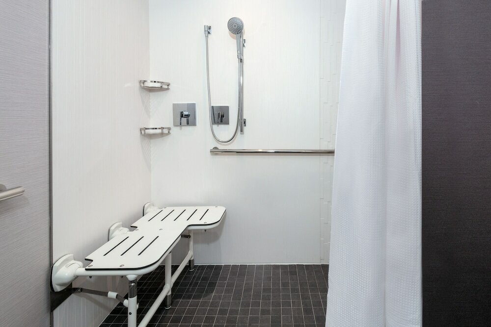 Фото Courtyard by Marriott Atlanta Midtown