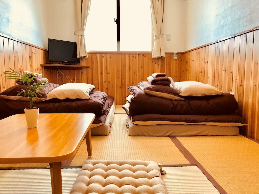 Hotel Hostel Mosura No Tamago, Okinawa Prefecture, photo