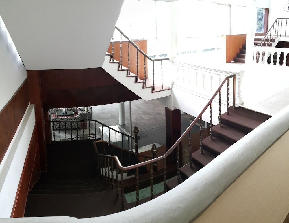 Фото Windmill Resort Hotel