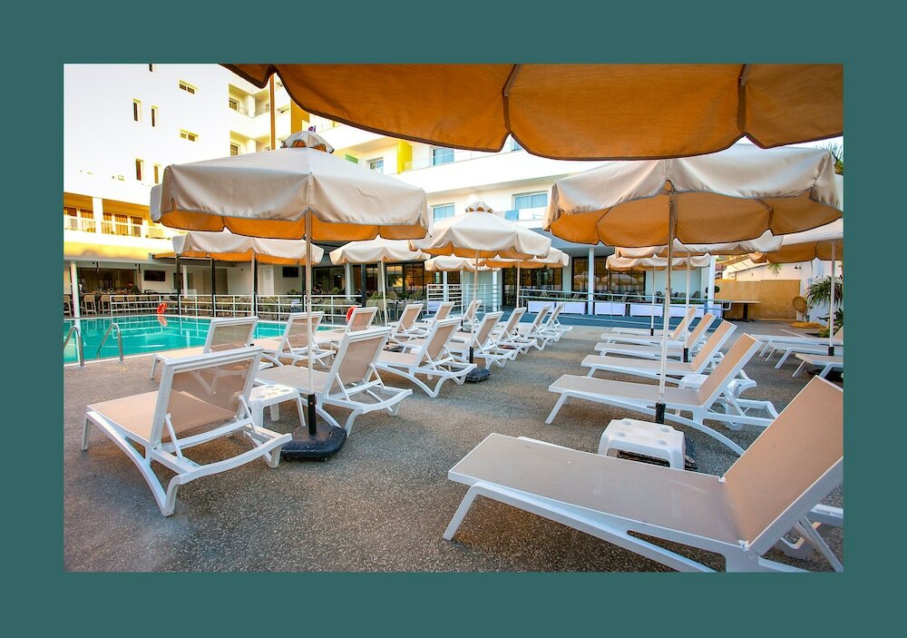 Фото Pefkos City Hotel